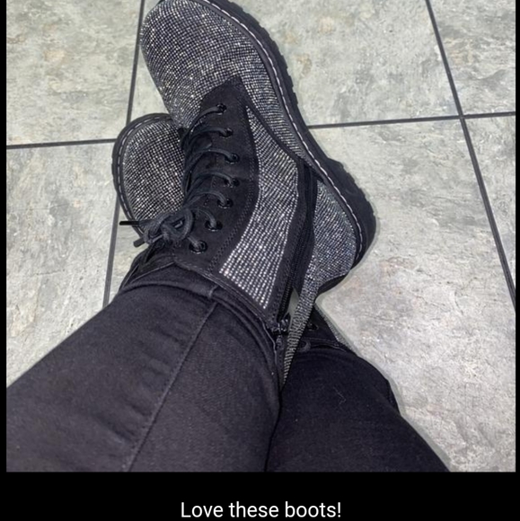 *SOLD*New 7 [Torrid x Betsey Johnson] Sparkle Boot - Picture 5 of 11